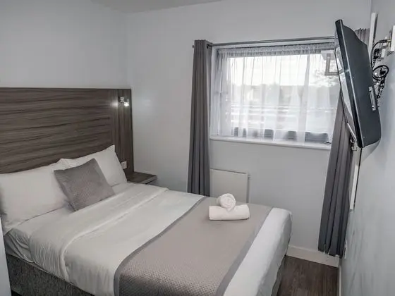 Small Room, 1 Double Bed, No Shower