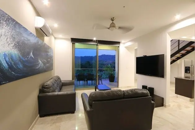 Atlantic Ocean Penthouse, 3 Bedrooms, 3 Bathrooms, Kitchen & 1 plunge pool