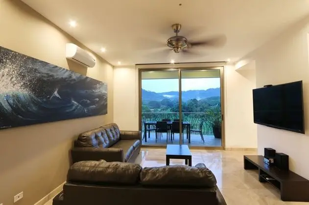Atlantic Ocean Penthouse, 3 Bedrooms, 3 Bathrooms, Kitchen & 1 plunge pool