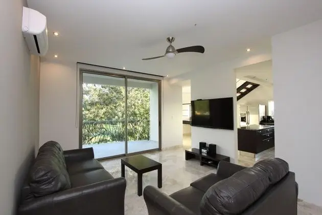 Atlantic Ocean Penthouse, 3 Bedrooms, 3 Bathrooms, Kitchen & 1 plunge pool