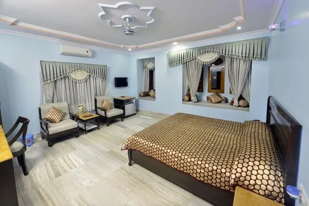 Royal Room with Jaisalmer Fort view