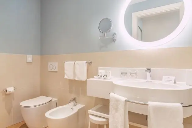 Tek Büyük veya İki Ayrı Yataklı Oda, Balkon