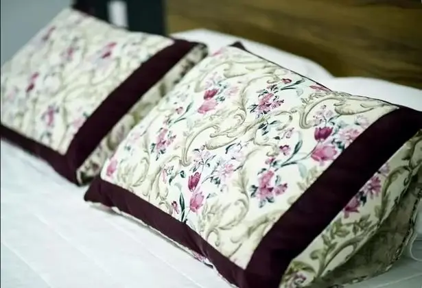 Luxury Tek Büyük Yataklı Oda