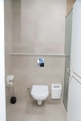 Basic Üç Kişilik Oda