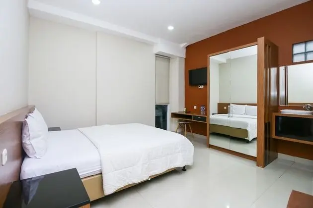 Standard Tek Büyük Yataklı Oda