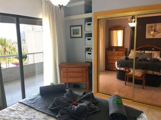 Apart Daire, 2 Yatak Odası, Havuz Manzaralı