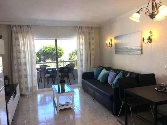 Apart Daire, 2 Yatak Odası, Havuz Manzaralı