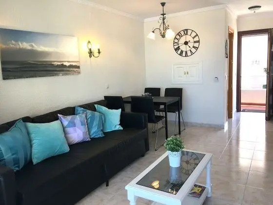 Apart Daire, 2 Yatak Odası, Havuz Manzaralı