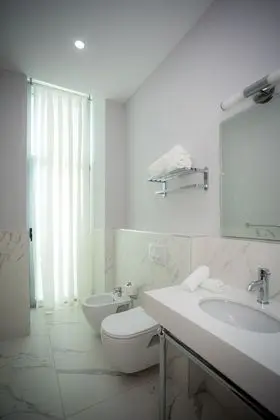 Deluxe Tek Büyük Yataklı Oda, Sigara İçilmez
