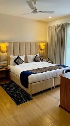 Sky Deluxe Room
