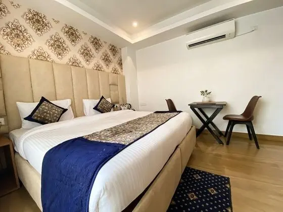 Sky Deluxe Room