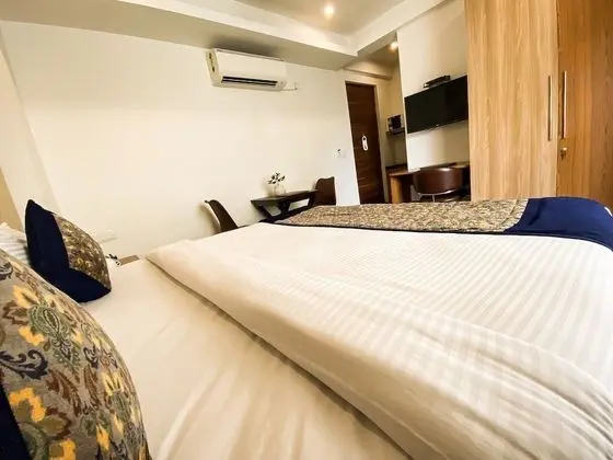 Sky Deluxe Room