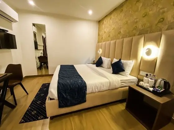 Sky Deluxe Room