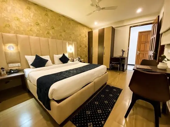 Sky Deluxe Room