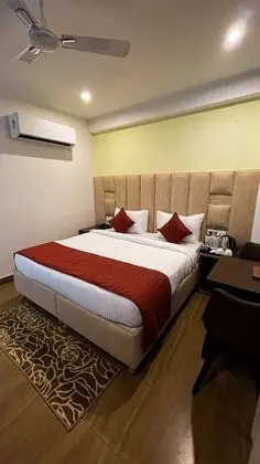 Sky Deluxe Room With Balcony