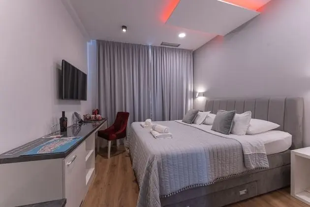 Deluxe Tek Büyük Yataklı Oda (3)
