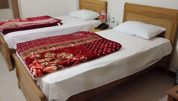 Standard Tek Büyük veya İki Ayrı Yataklı Oda