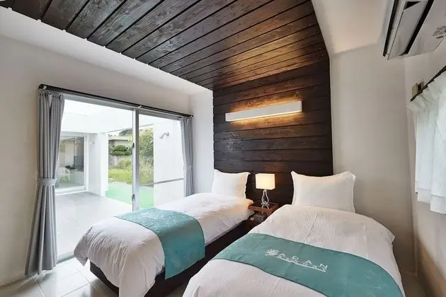 Deluxe Villa (for 8 Guests)