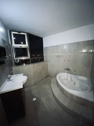 Basic Tek Büyük Yataklı Oda
