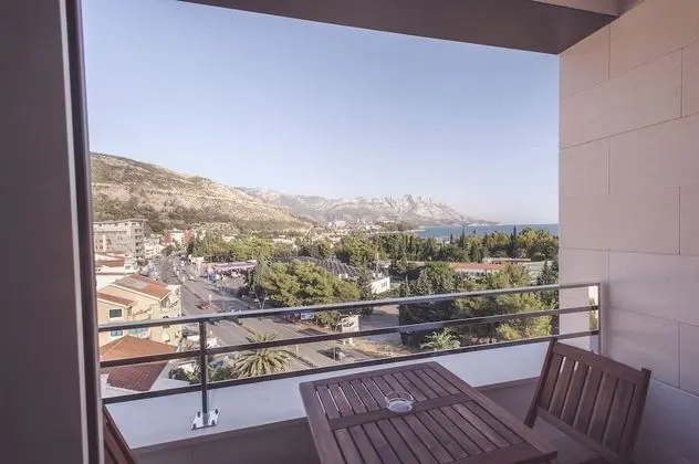 Superior Tek Büyük veya İki Ayrı Yataklı Oda, Balkon, Deniz Manzaralı