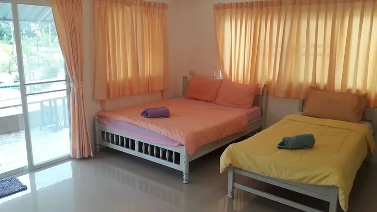 2 Bedrooms