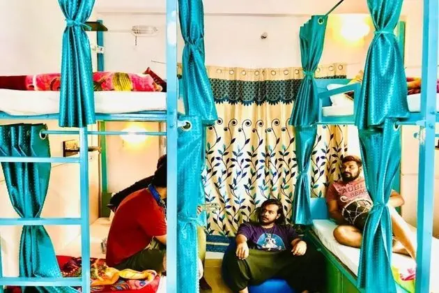 Standard 6 Bed Female Dorm