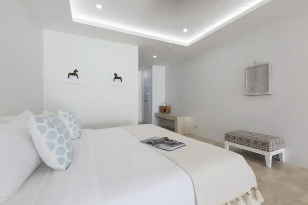 1 Bedroom Pool Suite
