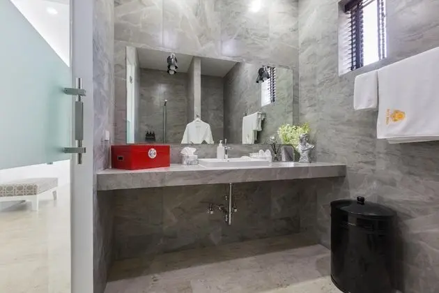 1 Bedroom Pool Suite