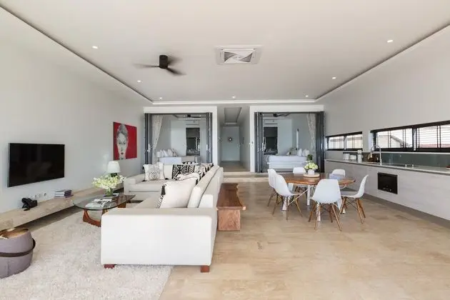 2 Bedroom Sea View Pool Suite