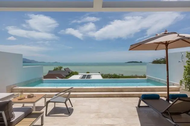 2 Bedroom Sea View Pool Suite