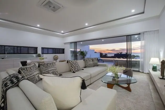2 Bedroom Sea View Pool Suite