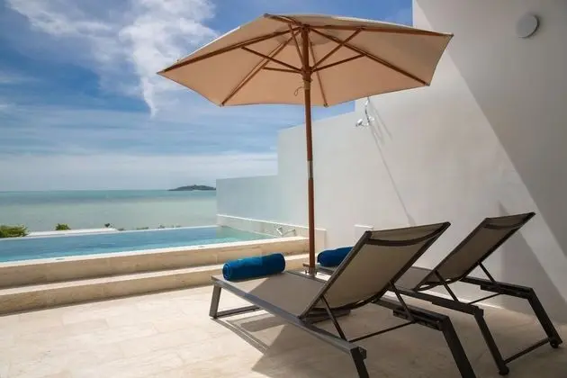 Penthouse 1 Bedroom Sea View Pool Suite