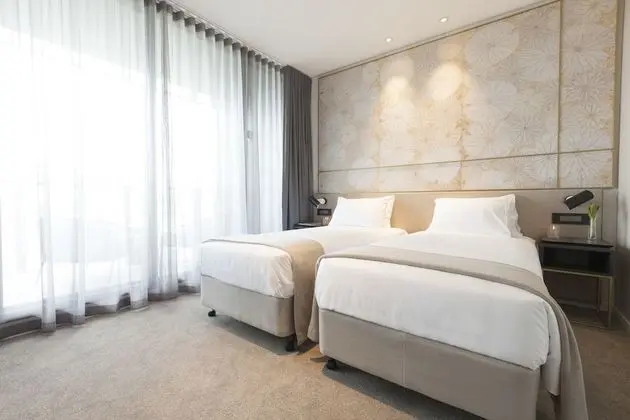 Premier Oda, 2 Yatak Odası (Two Bed Suite 70)