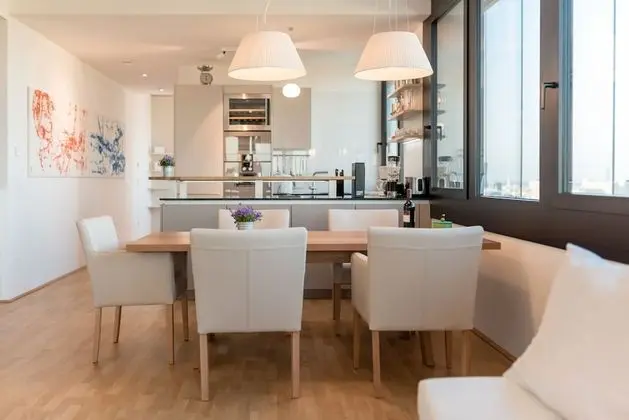 City View, Rooftop Apartment with Sauna