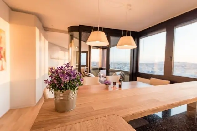 Hills View, Rooftop Apartment