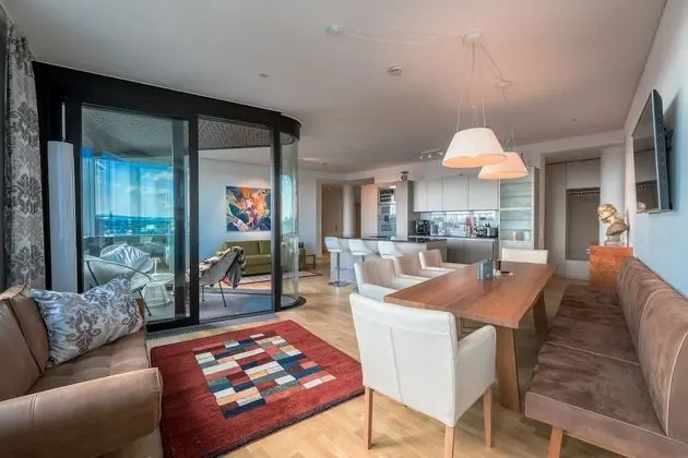 South View, Rooftop Apartment