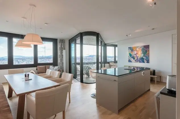 South View, Rooftop Apartment