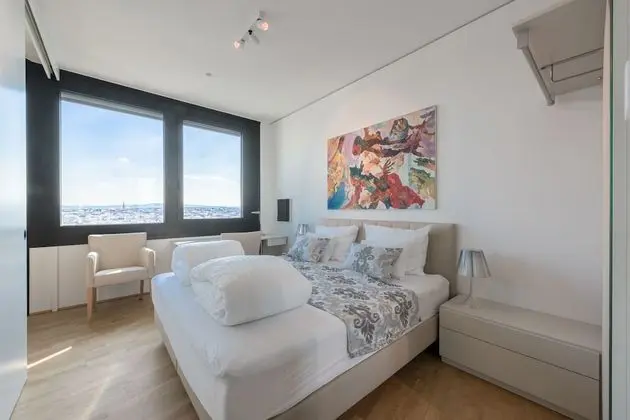 South View, Rooftop Apartment