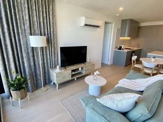 Design Apart Daire, 2 Yatak Odası, Havuz Kullanımı, Şehir Manzaralı