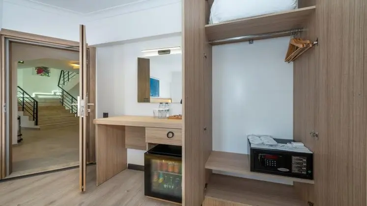 Standard Double or Twin Room , Şehir Manzaralı, Balkonlu