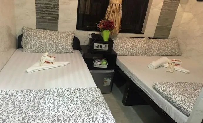 Üç Kişilik Oda