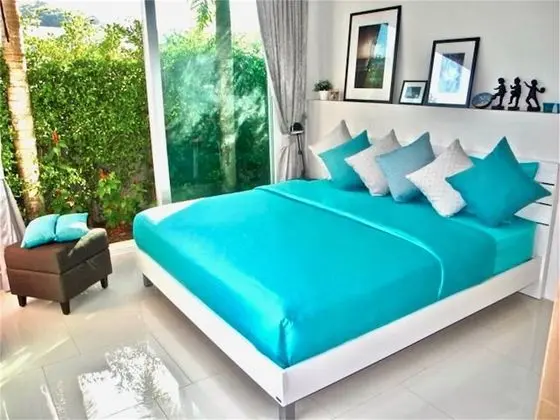 Villa, 2 Yatak Odası, Havuz Kenarı