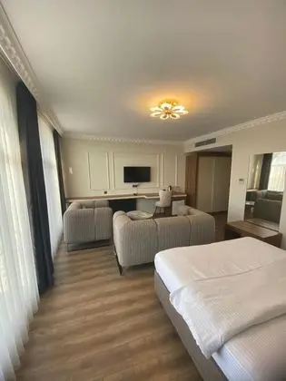 Jakuzili Deluxe Oda, Göl Manzaralı, Jakuzili