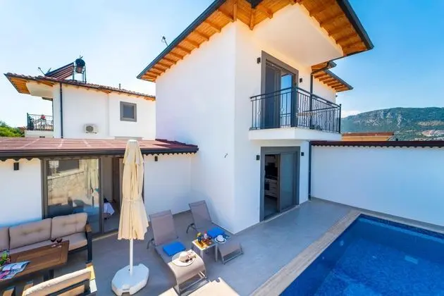 https://images.odamax.com/img/1920x1080/odamax/image/upload/Skyline_Villas_202609011226023__FRT0925.jpg