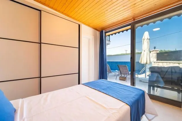 https://images.odamax.com/img/1920x1080/odamax/image/upload/Skyline_Villas_202609011226068__FRT0928_HDR.jpg