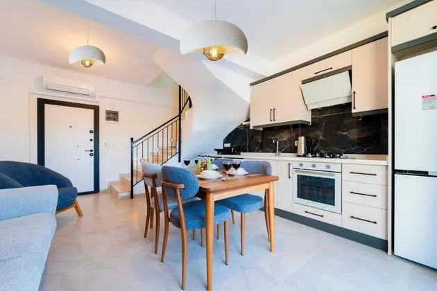 https://images.odamax.com/img/1920x1080/odamax/image/upload/Skyline_Villas_202609011226098__FRT0941.jpg