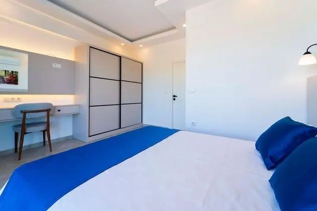 https://images.odamax.com/img/1920x1080/odamax/image/upload/Skyline_Villas_202609011226170__FRT0984.jpg