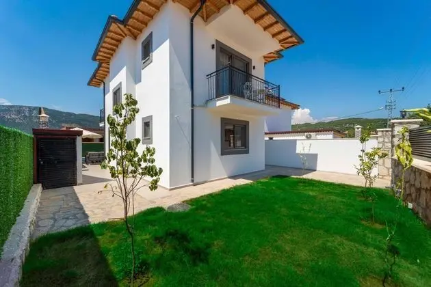 https://images.odamax.com/img/1920x1080/odamax/image/upload/Skyline_Villas_202609011245147__FRT0853.jpg