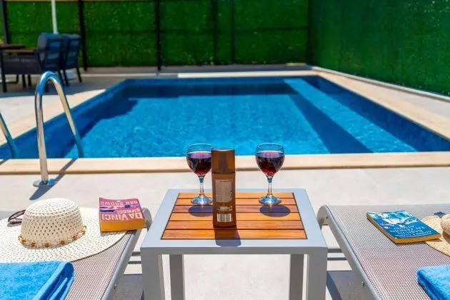 https://images.odamax.com/img/1920x1080/odamax/image/upload/Skyline_Villas_202609011245194__FRT0862.jpg