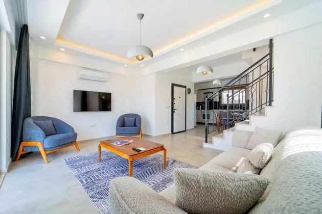 https://images.odamax.com/img/1920x1080/odamax/image/upload/Skyline_Villas_202609011245354__FRT0880.jpg